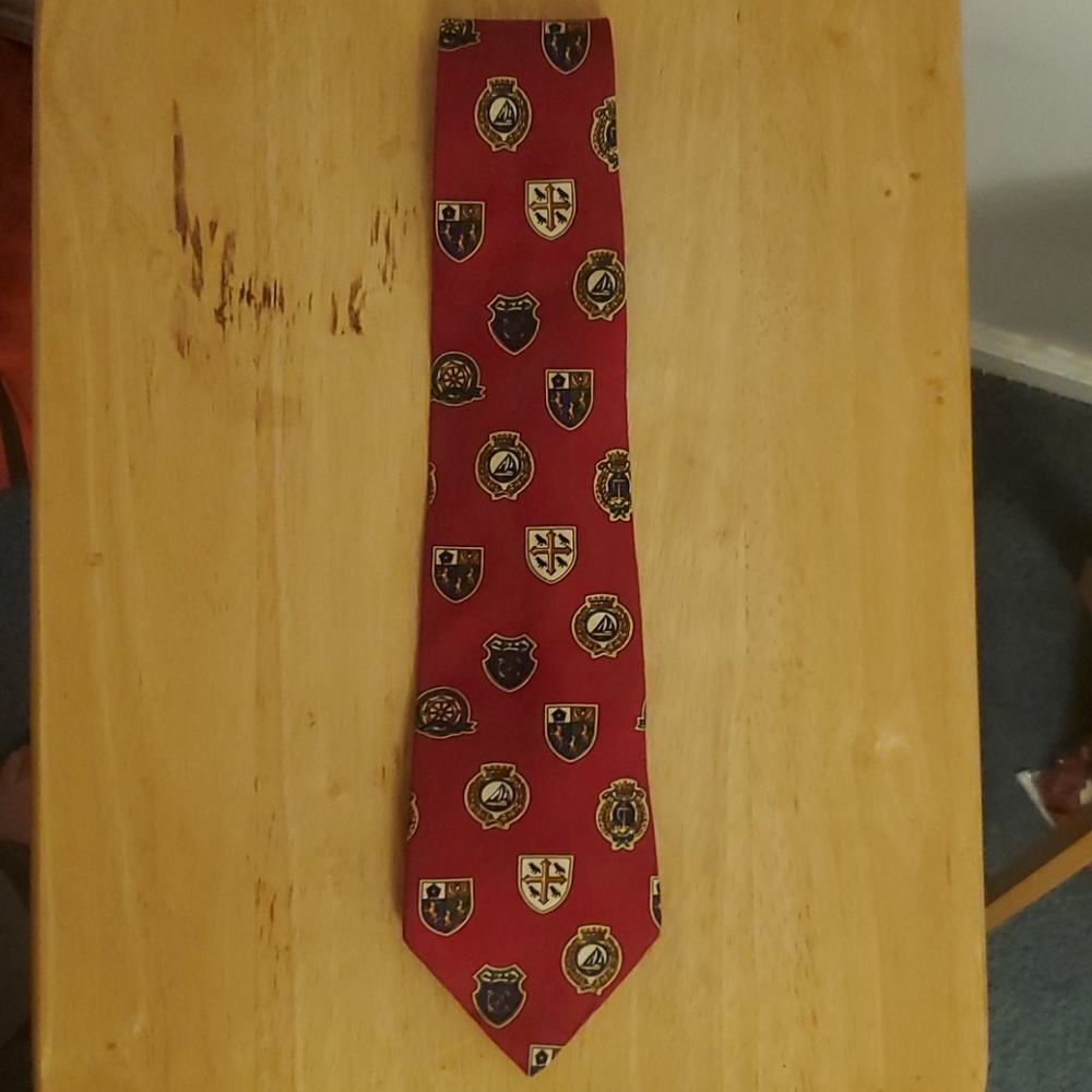 Tommy Hilfiger Crest Covered Vintage Tie
